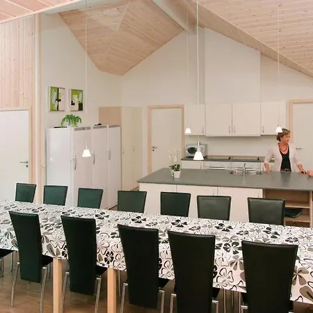Hébergement de vacances Oksby Sleeps 22 Pool Wifi Blåvand